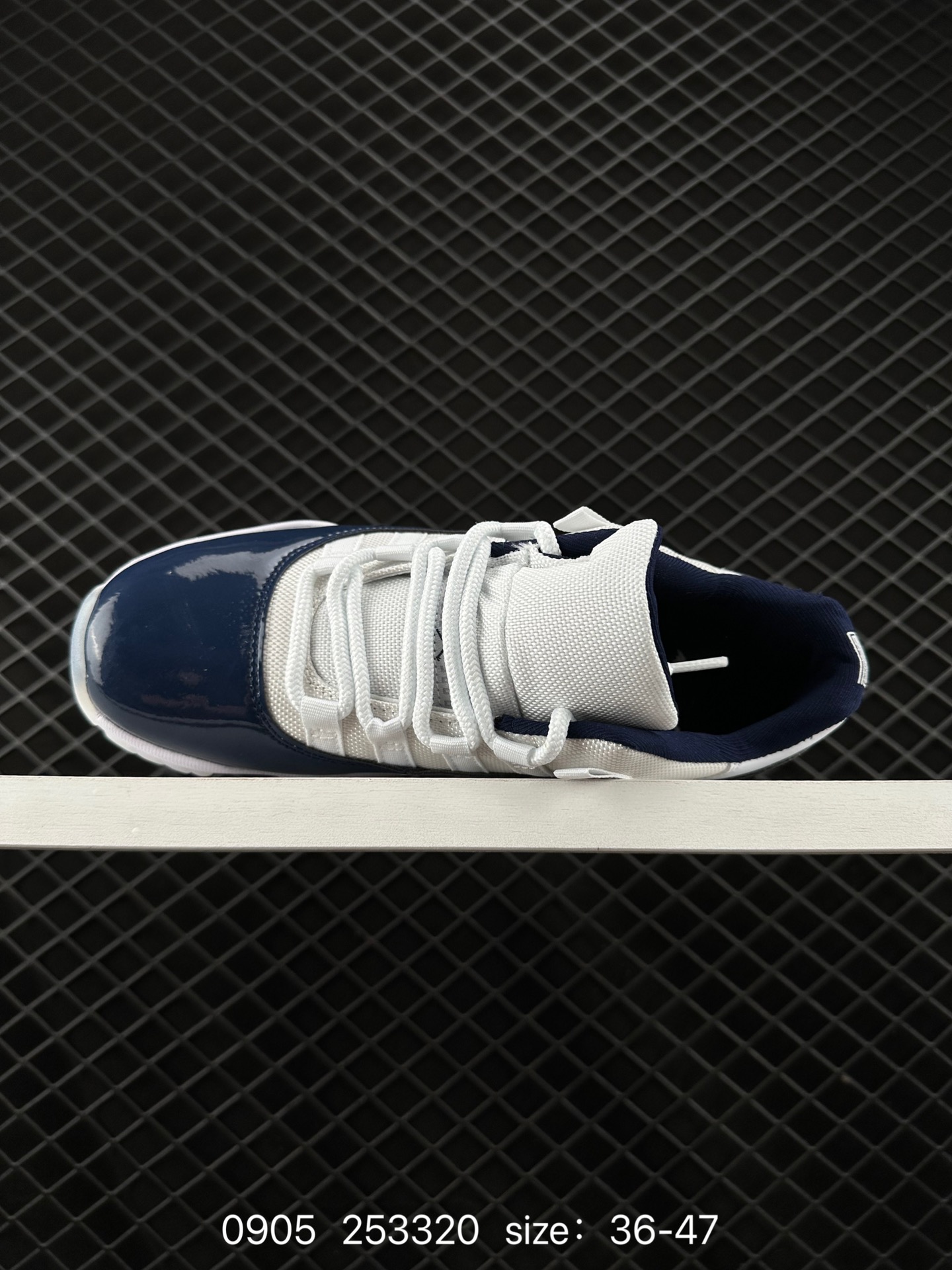 Nike Air Jordan 11 Retro High Concord